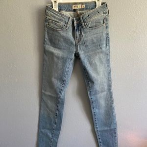 Bullhead skinny jeans